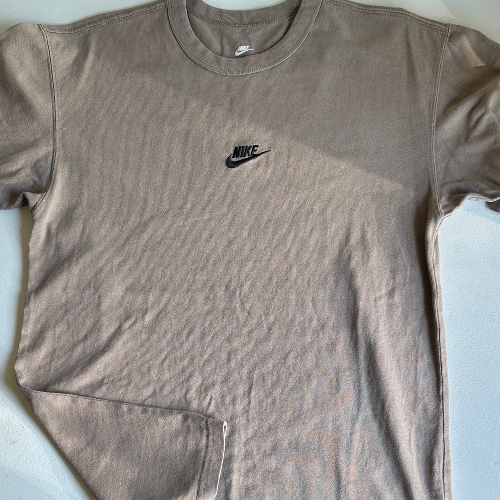 Nike Tan Short Sleeve Tee Classic Crew Neck